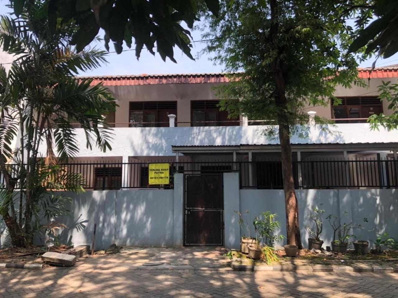 Oyo 90482 Rumah Oma Syariah Kupang  Екстер'єр фото