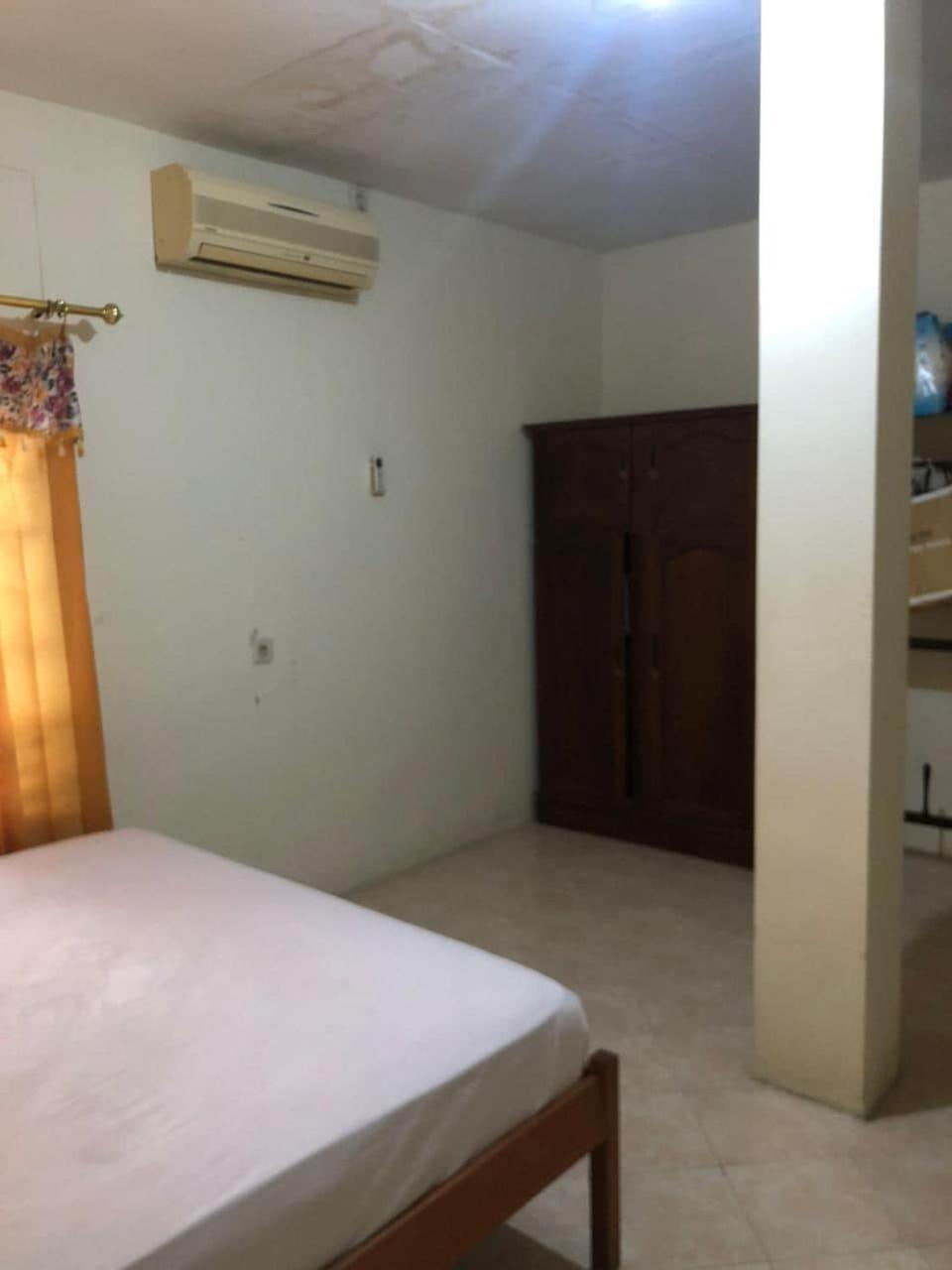 Oyo 90482 Rumah Oma Syariah Kupang  Екстер'єр фото